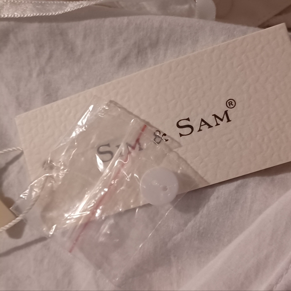 NWT SIM & SAM tie waist button front top - Picture 7 of 9